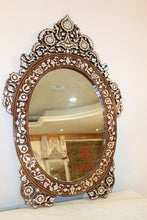 Load image into Gallery viewer, Mother of pearl inlay console and mirror .
