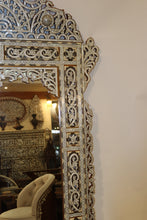 Load image into Gallery viewer, Walnut wood mirror full mother-of-pearl mirror
