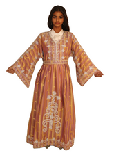 Lade das Bild in den Galerie-Viewer, Embroidered Abaya, Full Length, Wide Sleeves.
