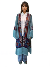 Lade das Bild in den Galerie-Viewer, Multicolored Geometric Embroidered Chiffon Kimono with Fringe Details(one size)
