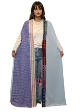 Lade das Bild in den Galerie-Viewer, Elegant Chiffon Saaya Abaya with Intricate Embroidery
