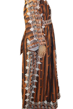 Lade das Bild in den Galerie-Viewer, Embroidered Abaya, Full Length, Wide Sleeves.
